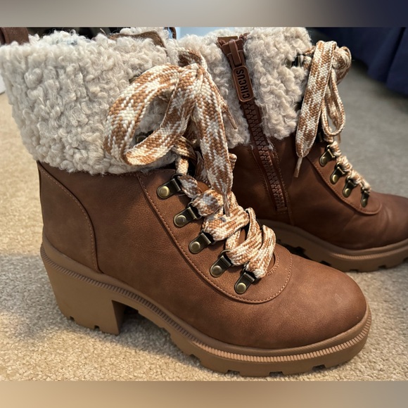 Lightly worn circus by sam eldeman boot- az 9 VERY COMFY - Picture 1 of 5